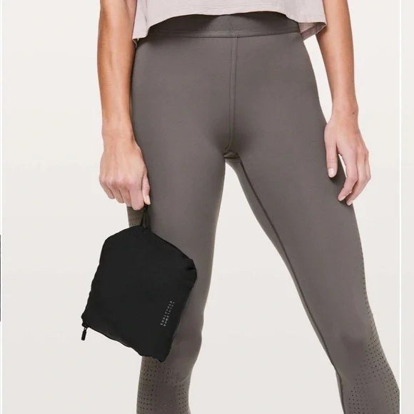 Lululemon x SoulCycle | Ride & Reflect Jacket - Picture 11 of 16